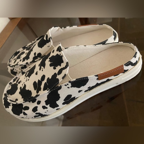 Cow print slip ons - Picture 2 of 2